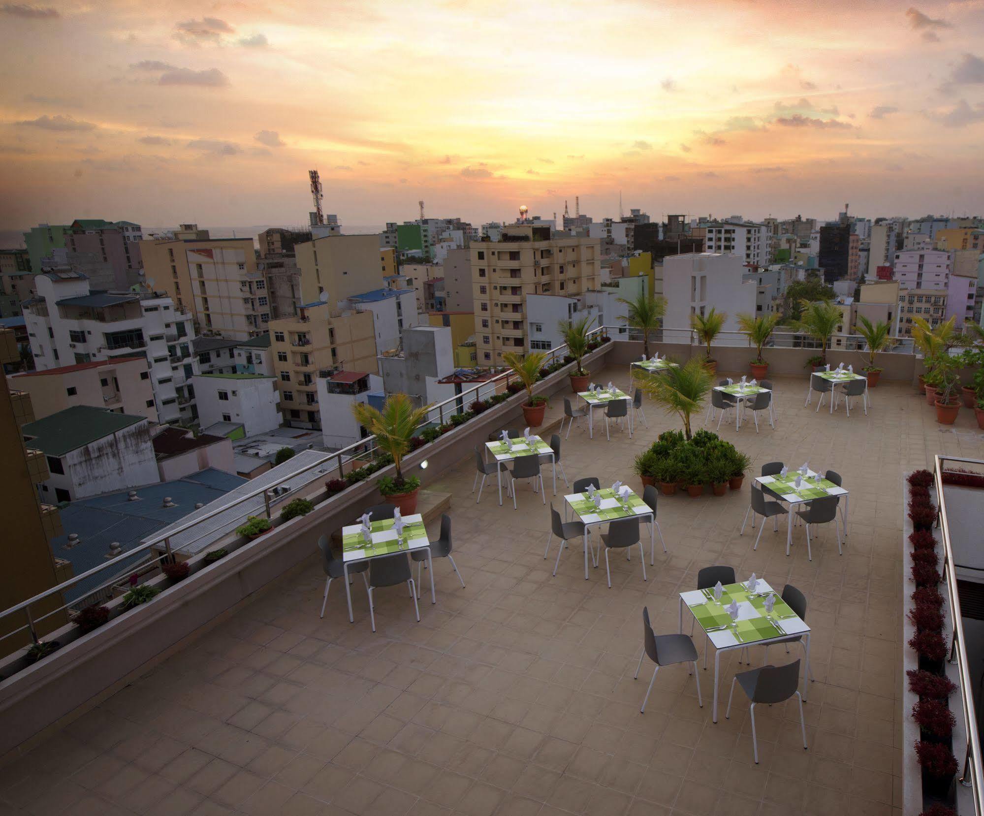 Champa Central Hotel Мале Экстерьер фото