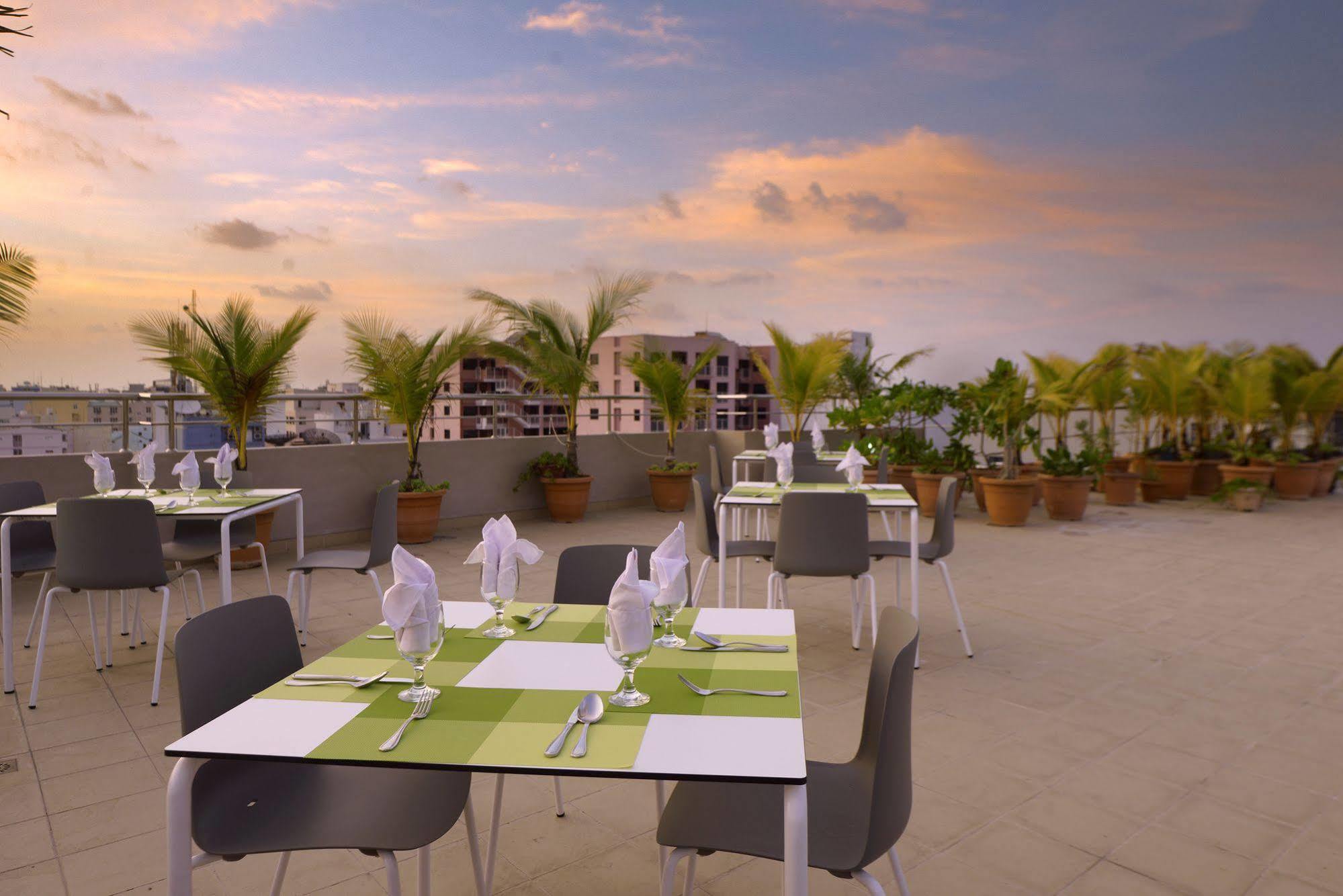 Champa Central Hotel Мале Экстерьер фото